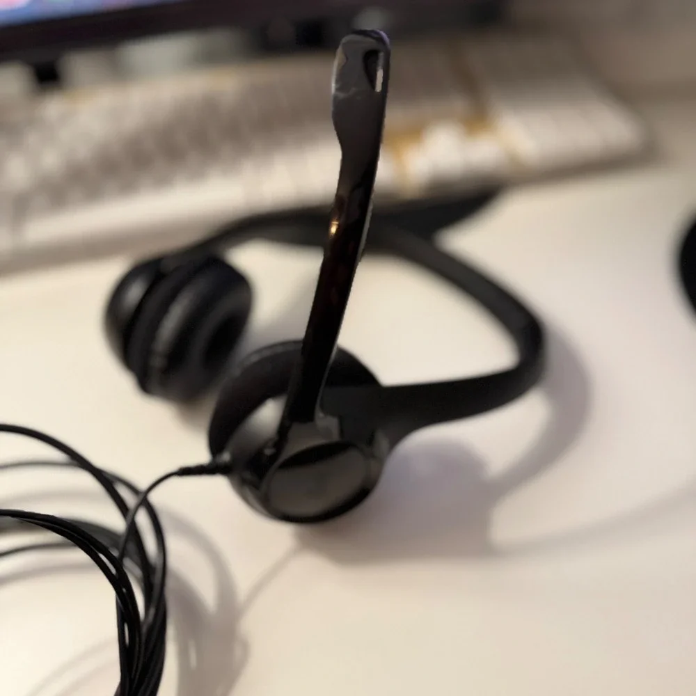 Logitech A00146 Wired USB Headset with Noise Cancelling Mic Black 981-000014